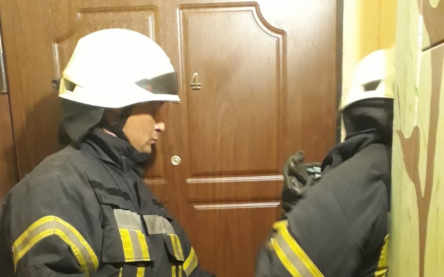 Ірпінські пожежники допомогли врятувати дитину