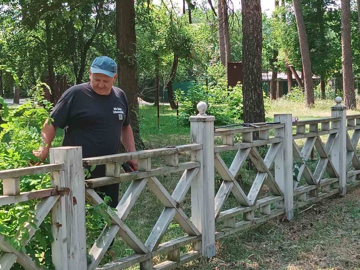 В Ірпені відновлюють благоустрій парку «Покровський»