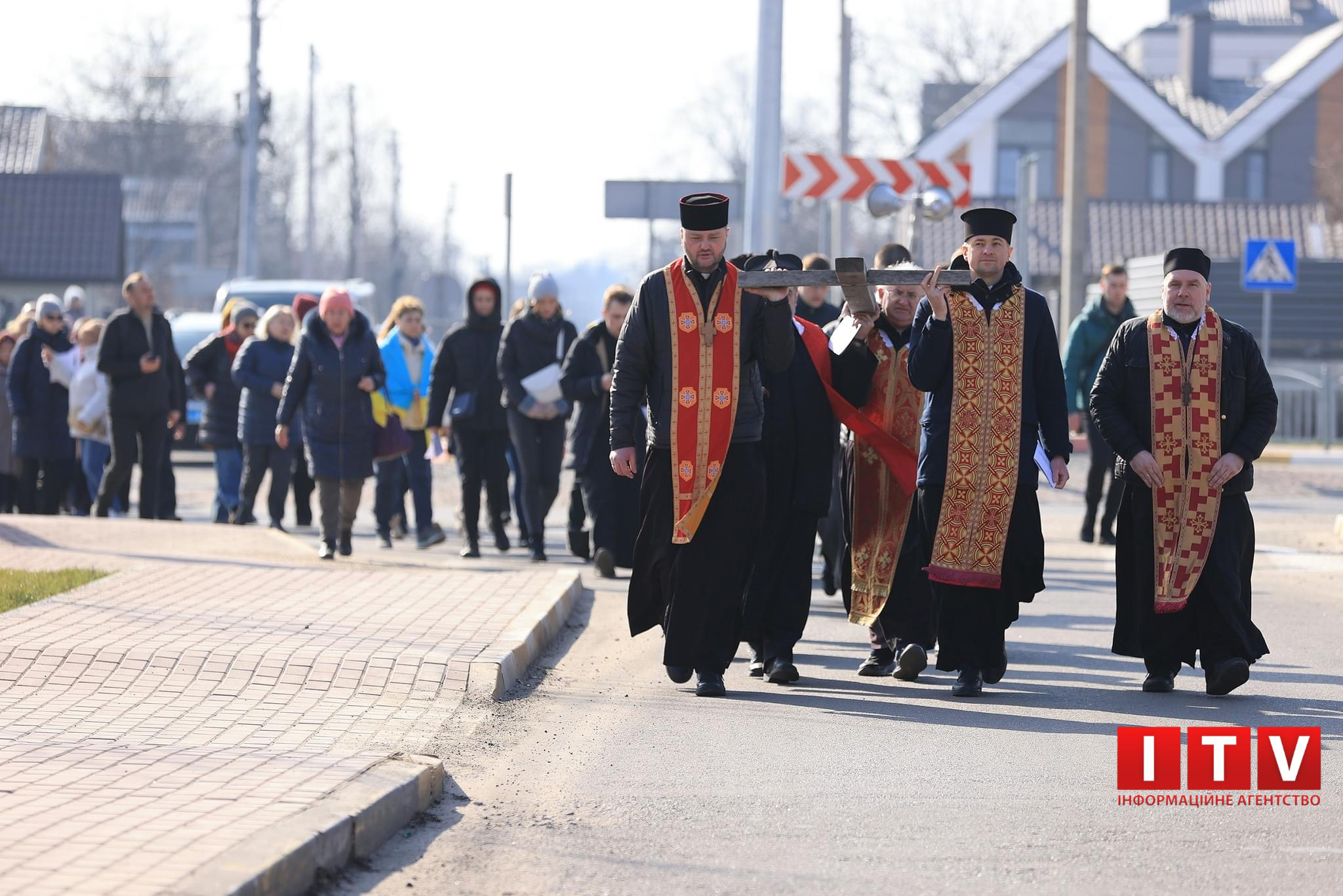 У Бучі відбулася Хресна хода в молитовну пам’ять жертв, закатованих російськими окупантами