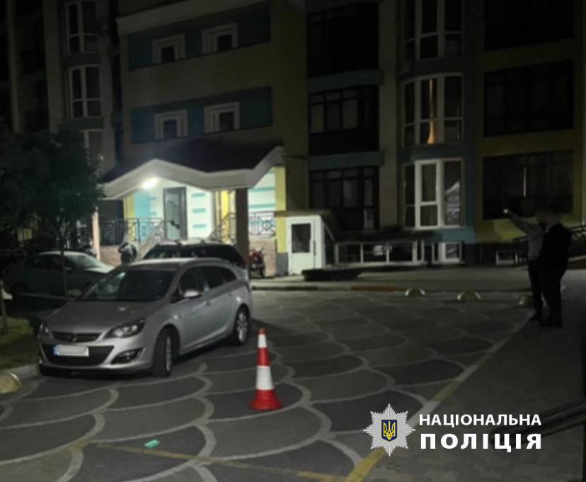 Поліцейські Київщини повідомили про підозру зловмиснику, який вистрілив в ногу охоронцю в Ірпені