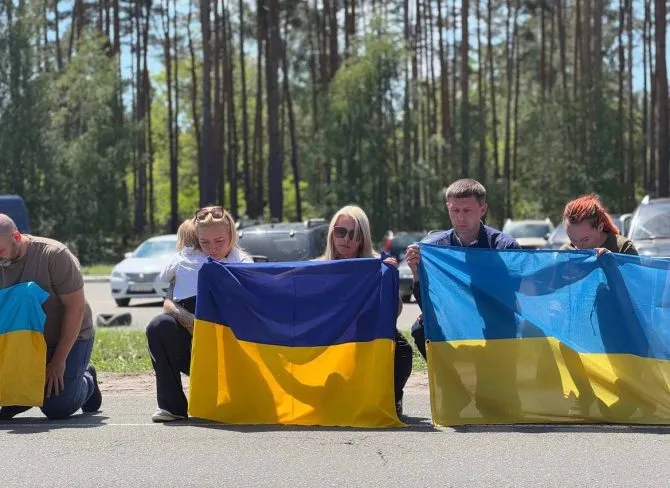В Ірпені перепоховали Героя України Артема Попова — ITV В Ірпені перепоховали Героя України Артема Попова — ITV
